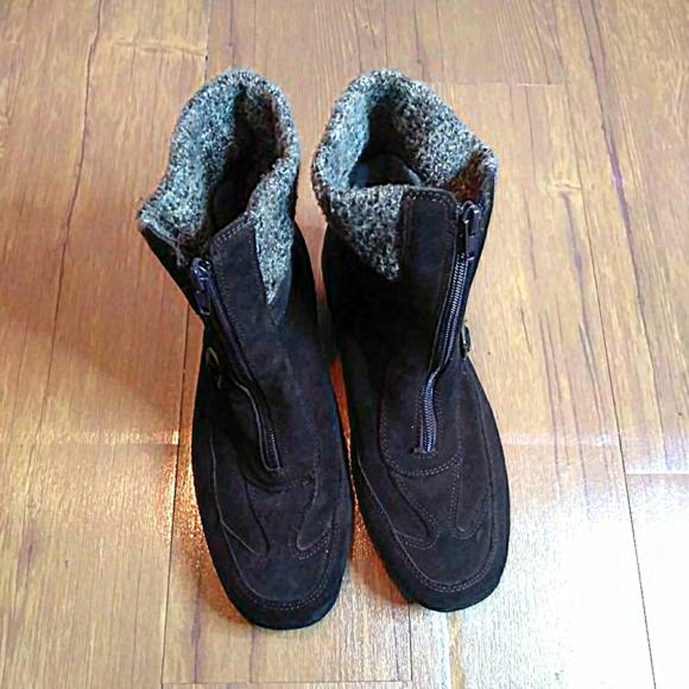 Dr. Scholl's Boot Size 9